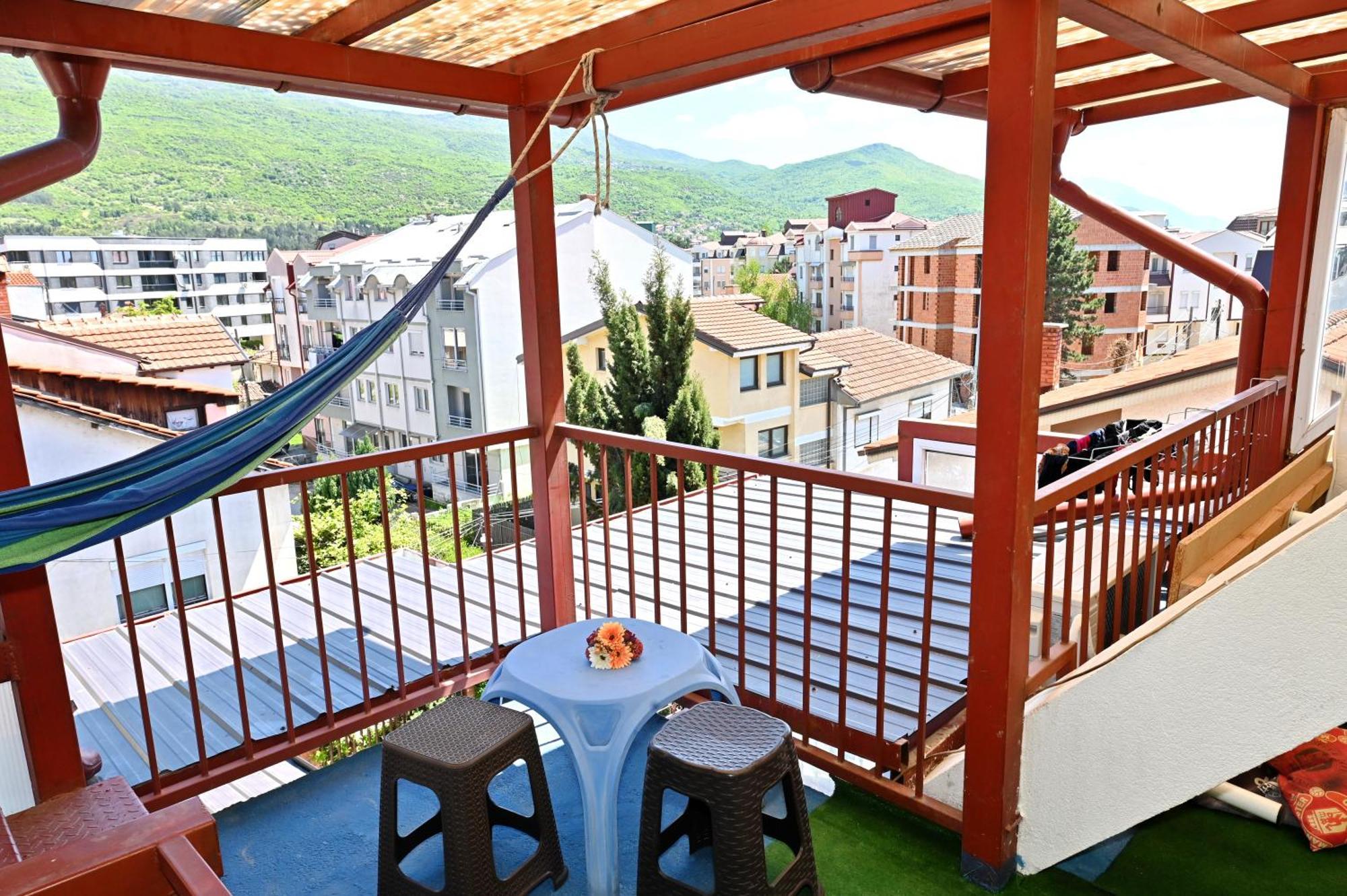Blue Lake Hostel Ohrida Exterior foto